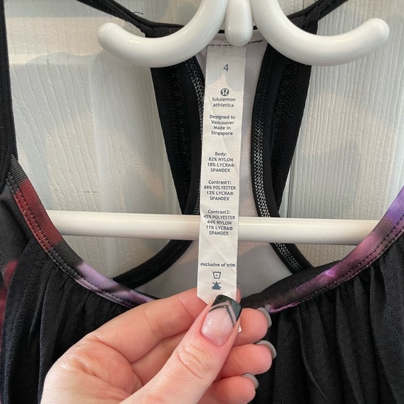 VEUC/NWOT LULULEMON NO LIMITS TANK 4 spring has sprung - Picture 8 of 9